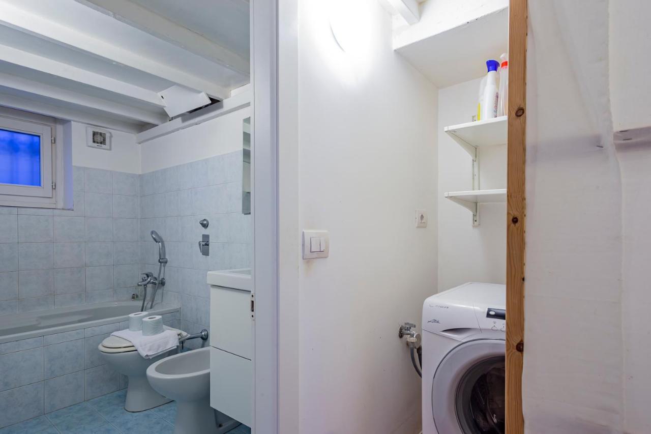 Flat In Isola De Castillia 22 Milano Exterior foto